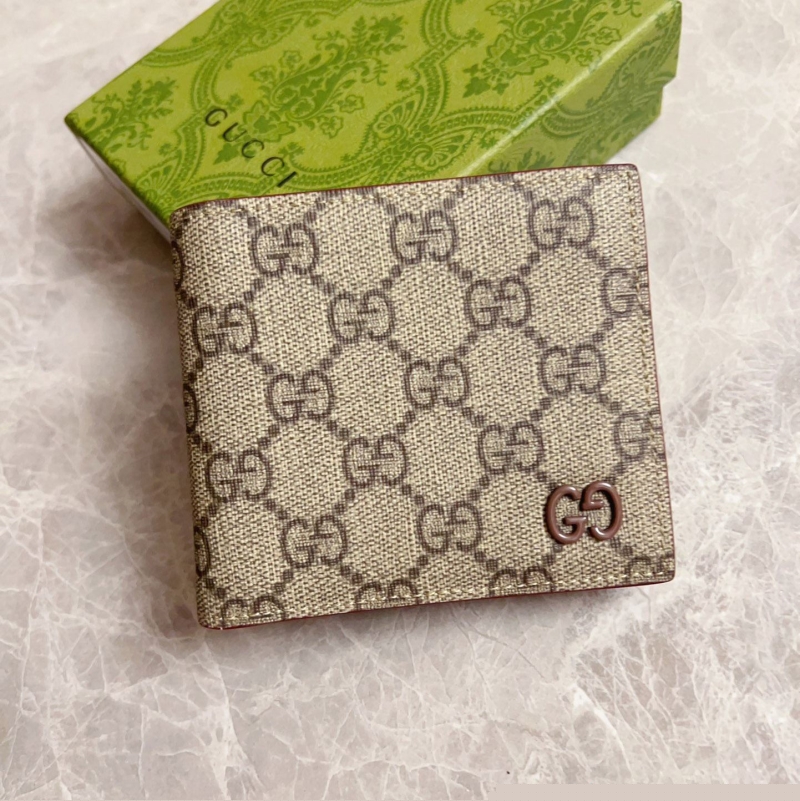 G*u*i wallets & purse